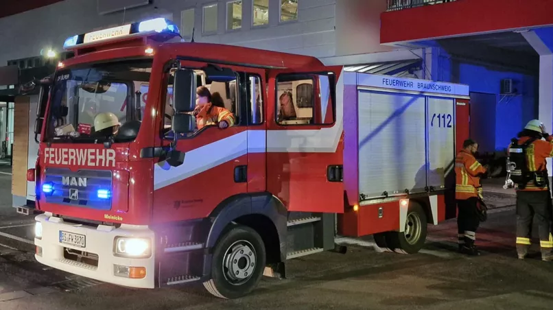 Feuerwehreinsatz in Supermarkt nach ausgelöster BMA - Ausgelöste Brandmeldeanlage