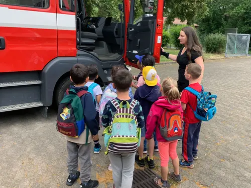 Kindergarten zu Besuch bei der Kinderfeuerwehr Ölper
